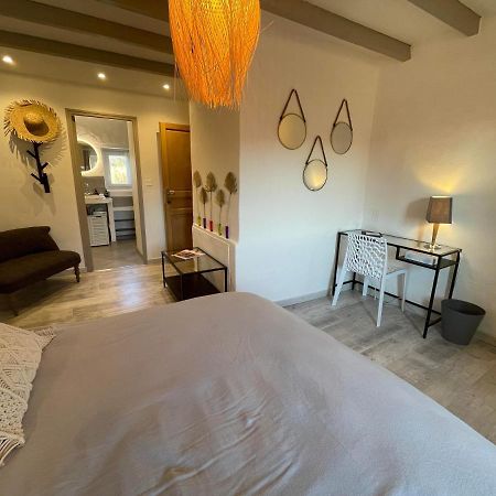 Chambres D Hotes Le Mas Julien Piscine Chauffee Adult Only Оранж Екстер'єр фото